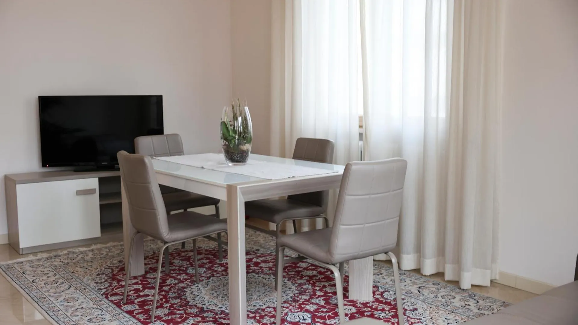 Blancohouse - Berto Luxury Rimini Centro Storico Apartman
